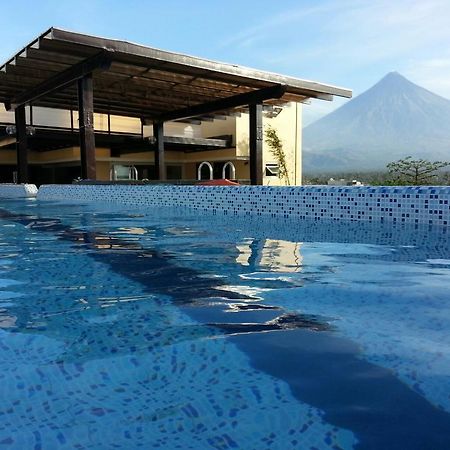 โฮเต็ล ฟิน่า Hotel Tabaco ภายนอก รูปภาพ